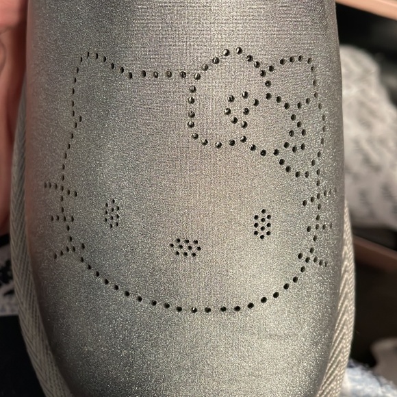 Official Sanrio hello kitty boots NEW SO CUTE!! Collectors item - Picture 3 of 8